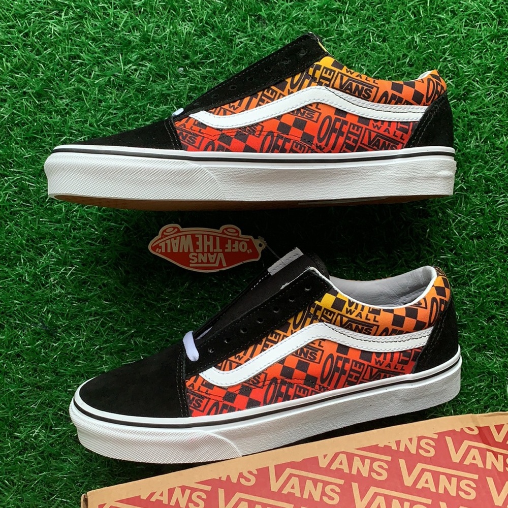 VANS OLD SKOOL LOGO FLAME Black/True White men’s - Picture 12 of 16